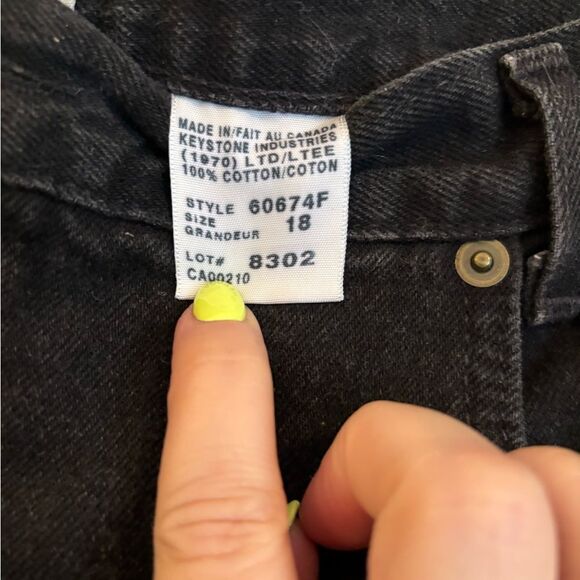 90s vintage French Dressing black high waisted denim shorts - Picture 8 of 11